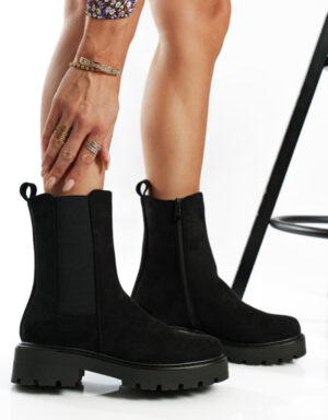 Suede Tracksole Boots Black