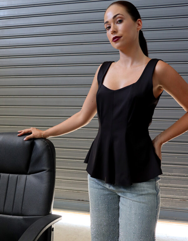 SILHOUETTE TOP