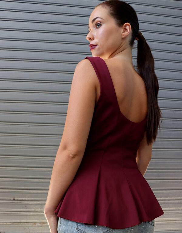 SILHOUETTE TOP