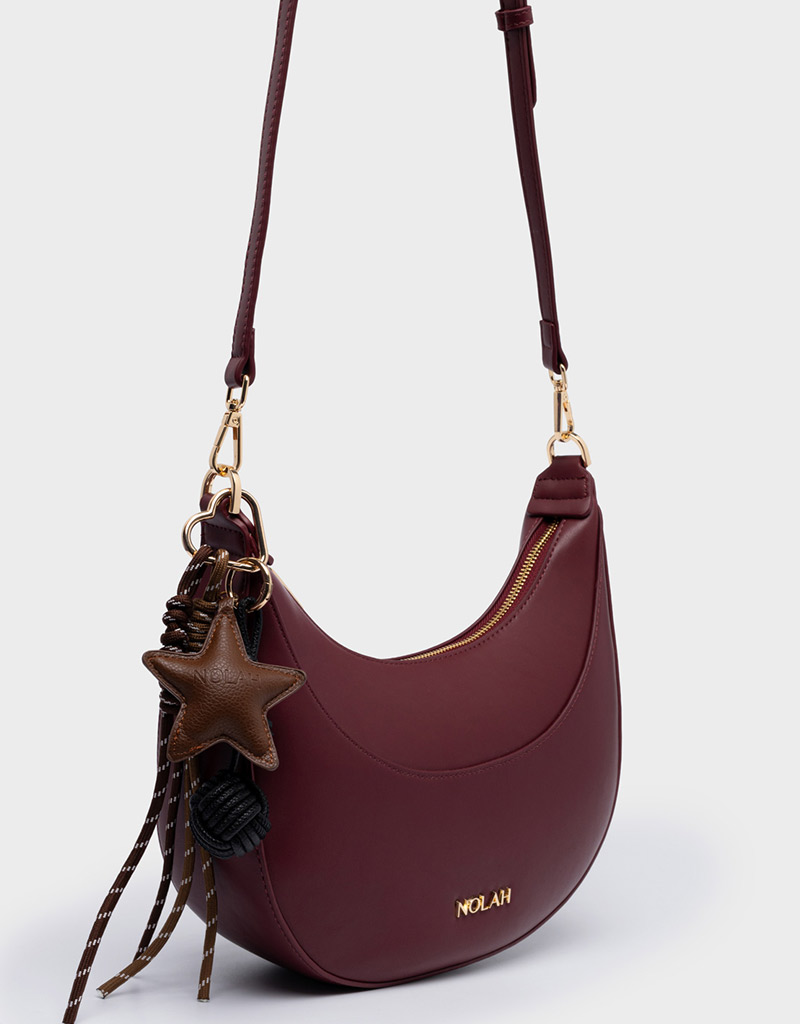 Fabela Burgundy Light Gold